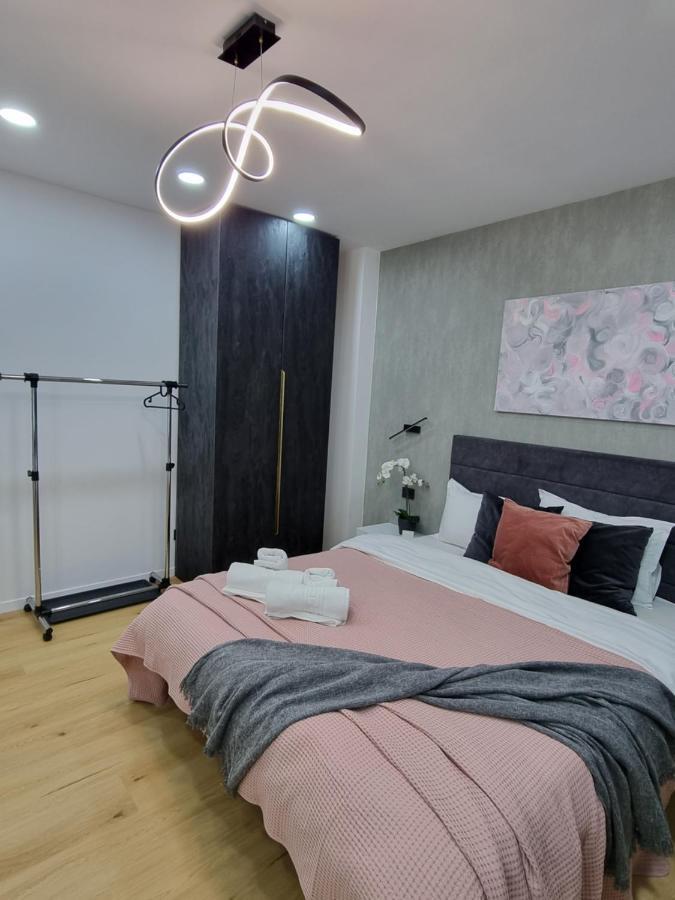 Casa Chiper - Apartament Etaj 1 Braşov Eksteriør bilde