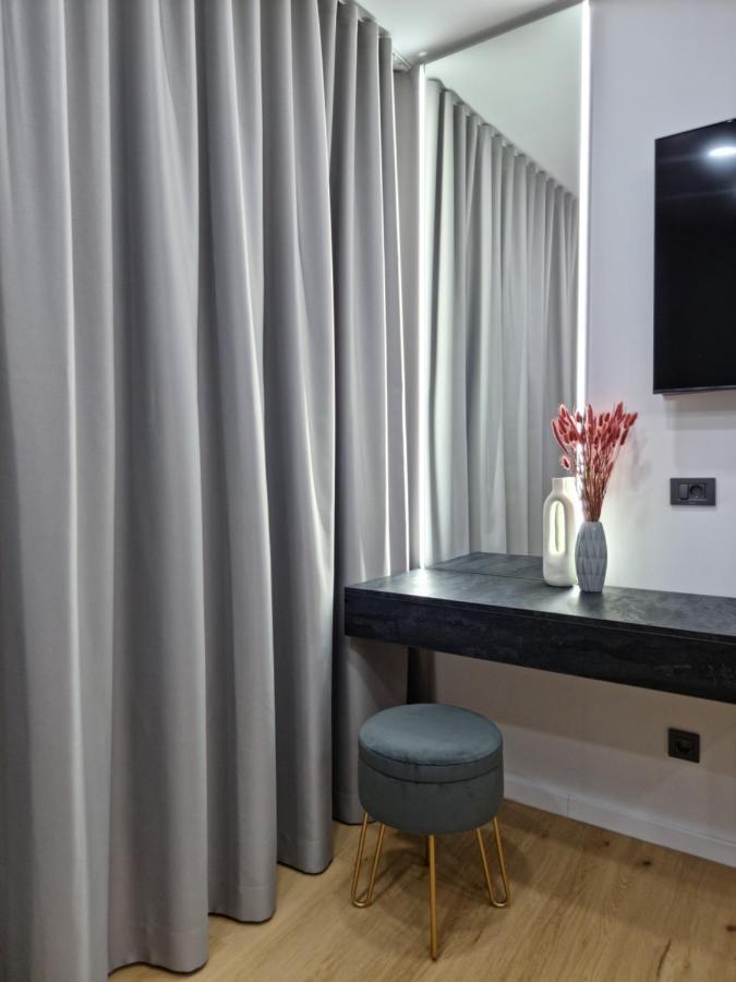 Casa Chiper - Apartament Etaj 1 Braşov Eksteriør bilde