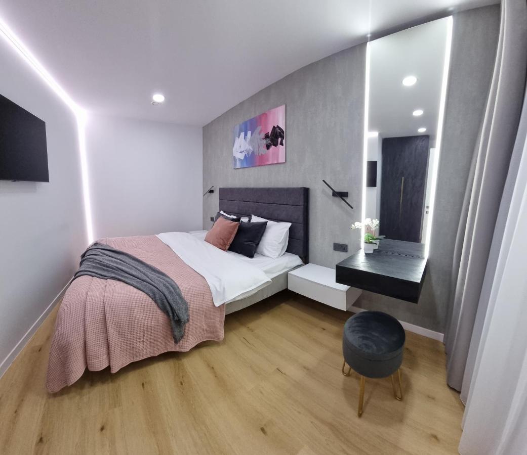 Casa Chiper - Apartament Etaj 1 Braşov Eksteriør bilde