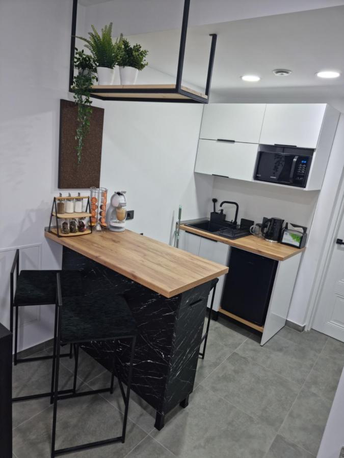 Casa Chiper - Apartament Etaj 1 Braşov Eksteriør bilde