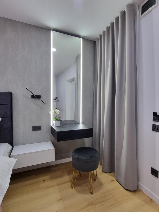 Casa Chiper - Apartament Etaj 1 Braşov Eksteriør bilde