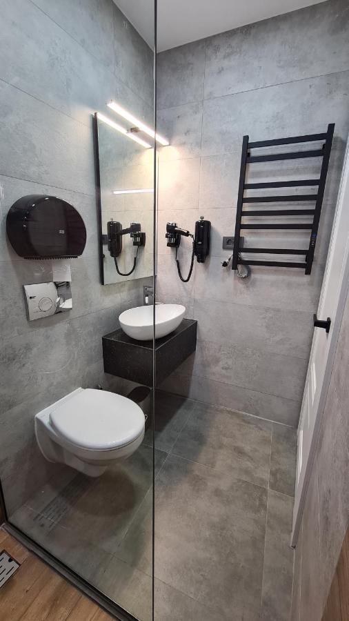 Casa Chiper - Apartament Etaj 1 Braşov Eksteriør bilde