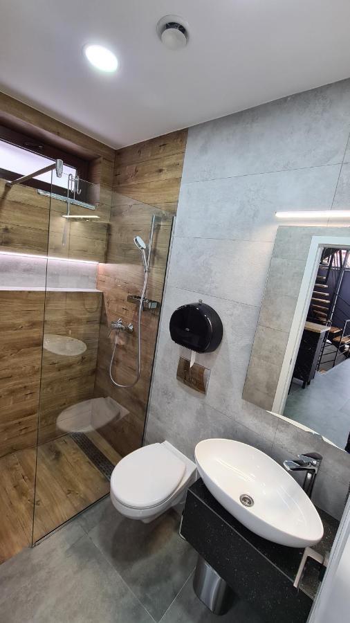 Casa Chiper - Apartament Etaj 1 Braşov Eksteriør bilde