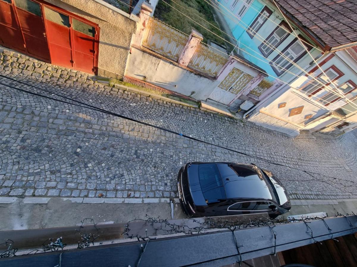 Casa Chiper - Apartament Etaj 1 Braşov Eksteriør bilde